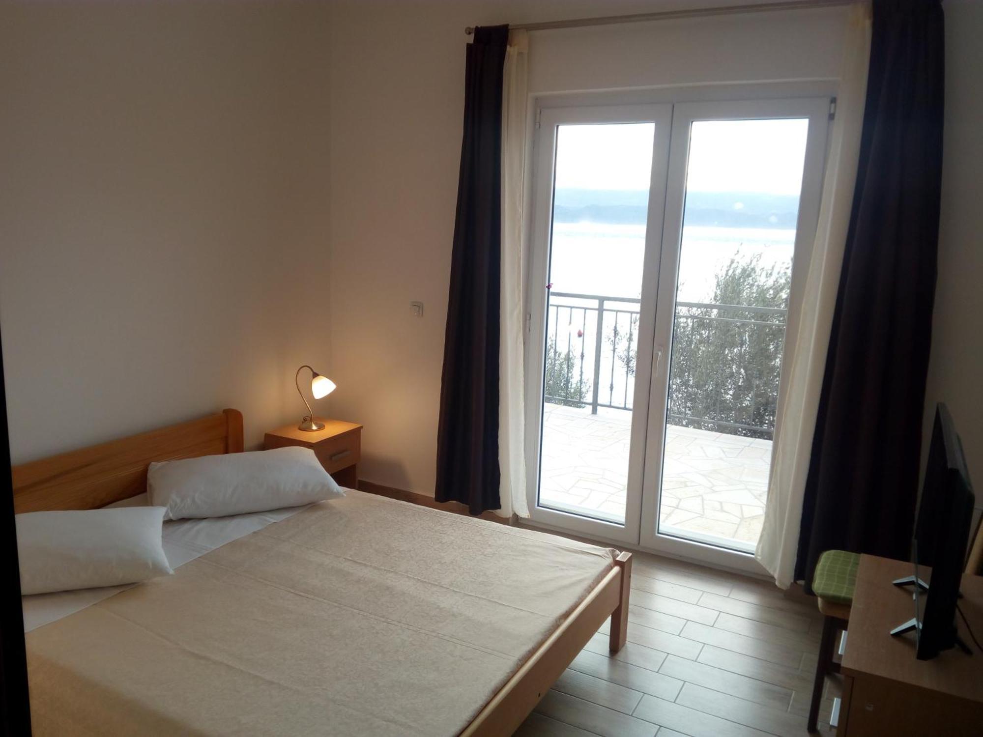 Apartment On The Beach Lokva Rogoznica Exterior foto